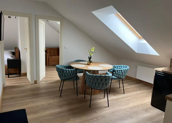 Lesna Przystan Kazub Nr 12 *